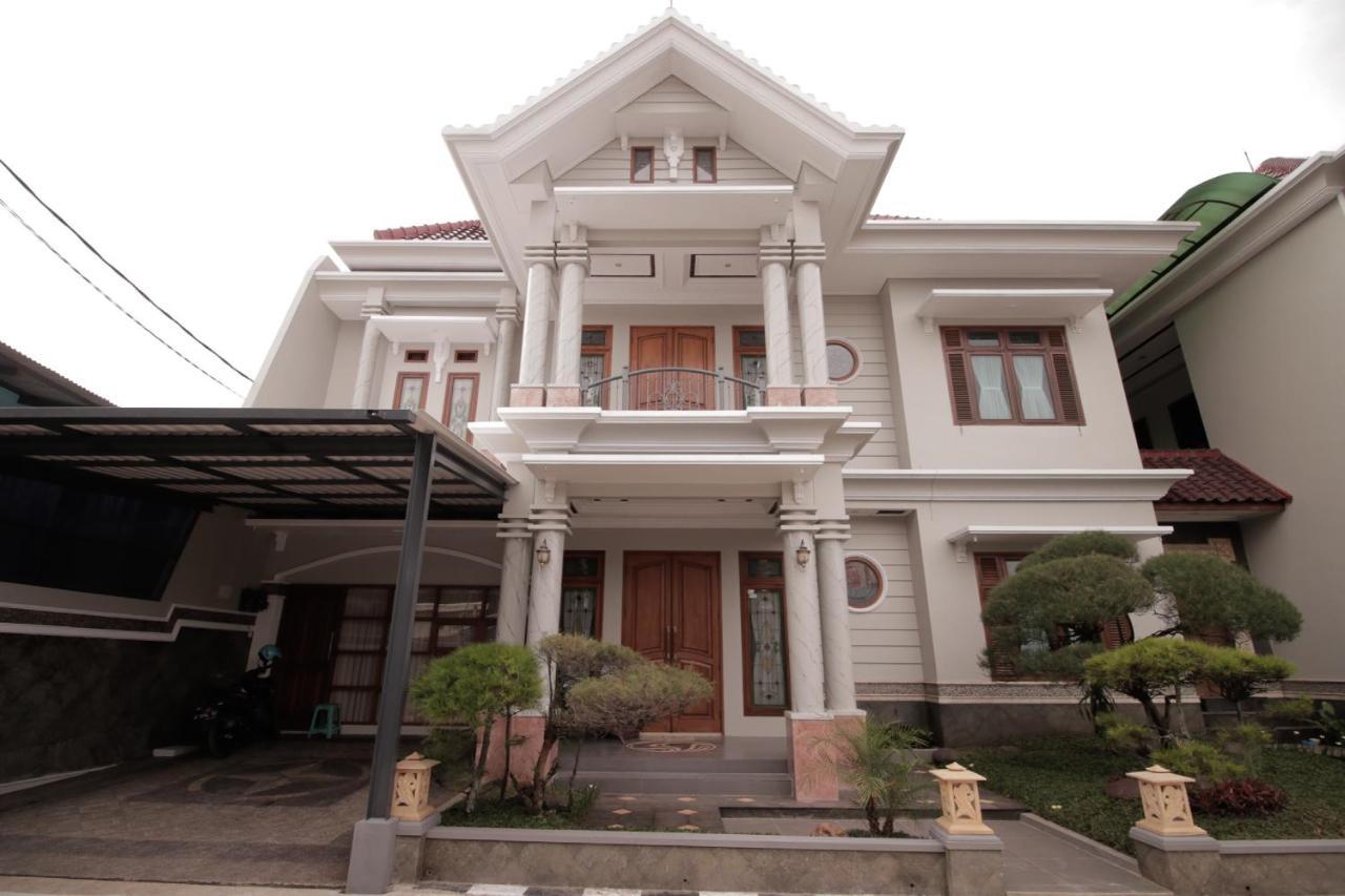 Stay Inn Pasteur Bandung, Husein Sastranegara Airport 외부 사진